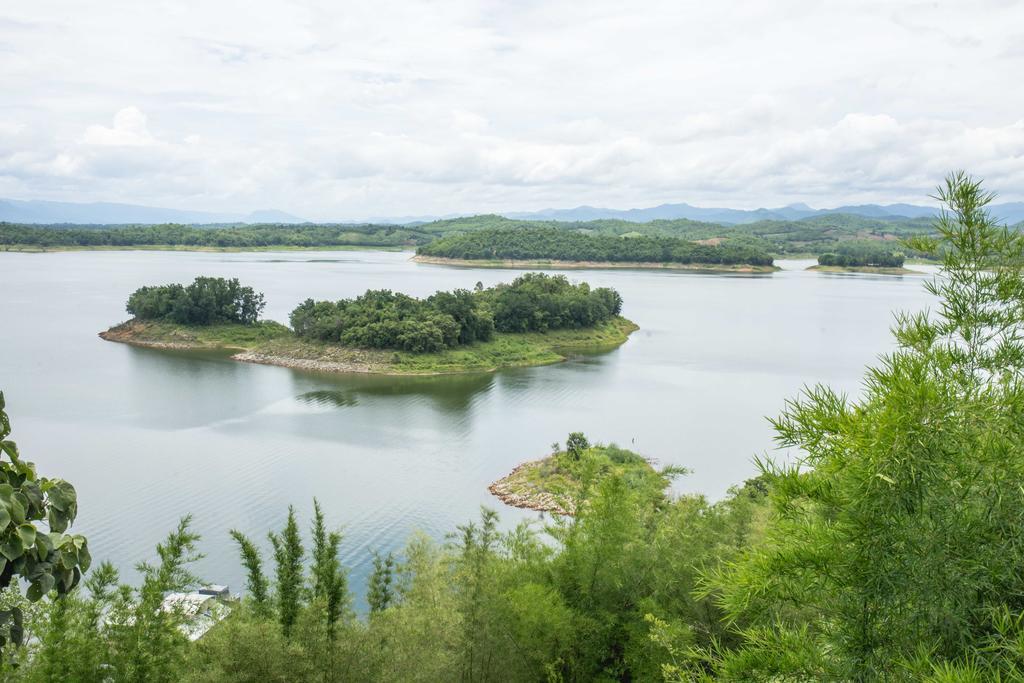 Thawsi Lake Hill Si Sawat Exterior foto
